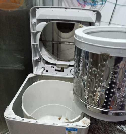 如何正确清洗衣物——滚筒洗衣机使用指南（让你的衣物焕然一新）