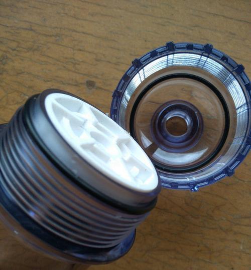 唯尔净水器滤芯更换方法（简单易行的步骤）