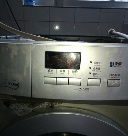 格兰仕滚筒洗衣机故障E2的原因及解决方法（详解格兰仕滚筒洗衣机故障E2的修复技巧）
