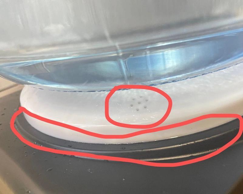 饮水机漏水的原因和解决方法（探究饮水机漏水的原因）