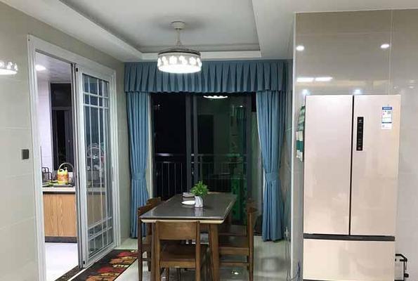 冰箱放餐厅还是放厨房好（冷藏食材的最佳存放位置选择）