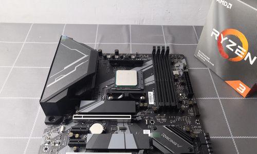 装配电脑时i38100和R31300X哪个更值得选择？