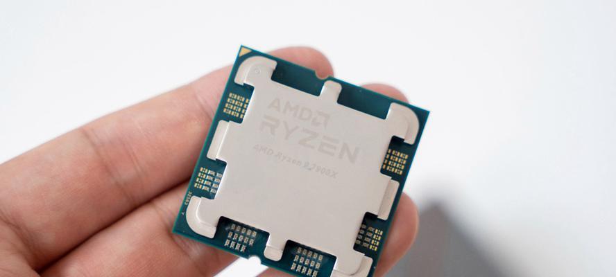 组装电脑时i77700处理器表现如何？如何解决兼容性问题？