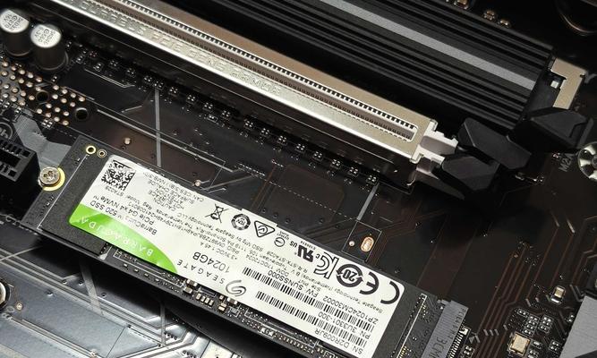 ssd固态硬盘什么意思？如何选择合适的SSD？