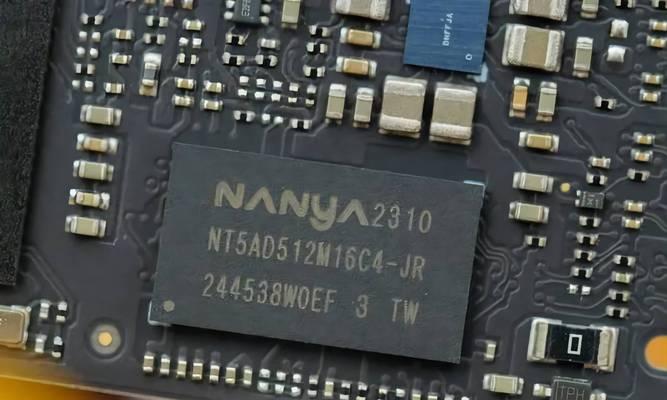 SSD硬盘和固态硬盘有什么区别？购买时应该注意哪些问题？