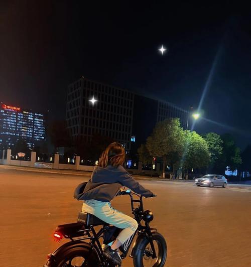 电动车摄影仪如何与手机配合拍照？