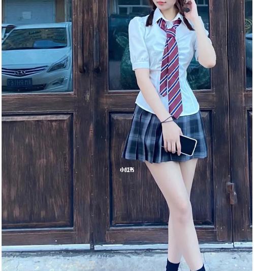 手机拍照拉长腿效果怎么调整？