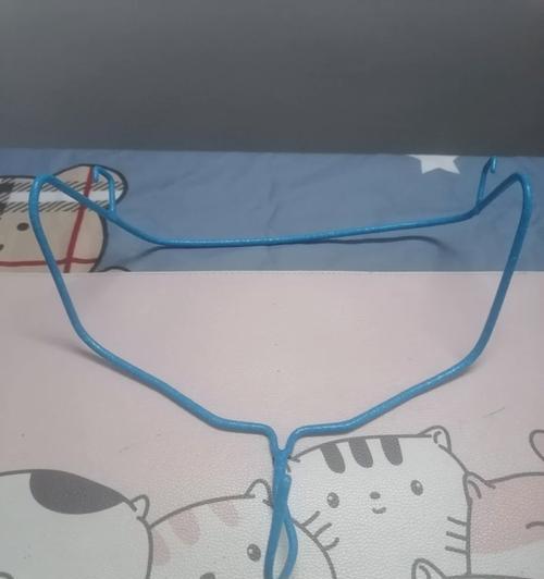笔记本电脑悬空衣架安装方法是什么？
