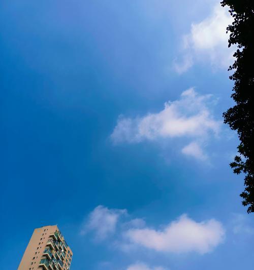 如何用手机拍摄车斜角线照片？拍摄时有哪些技巧和常见问题？