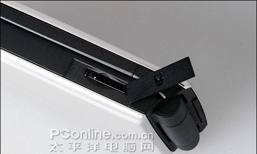 翻盖电脑插内存卡的图解教程是什么？操作步骤详细吗？