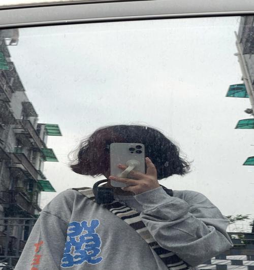 手机荧光屏拍照技巧有哪些？如何避免反光？