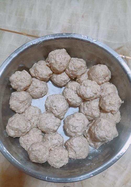 手机如何拍摄肉丸子？怎样拍出美食照片？