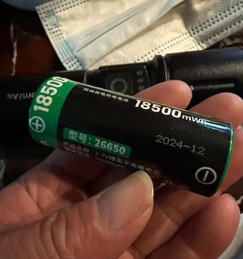 能充手电电池的充电器是多少伏？充电器的电压标准是什么？
