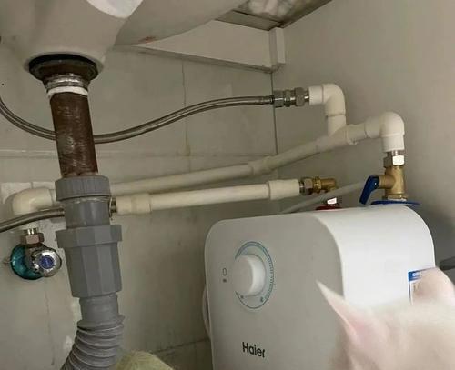 淋浴电热宝热水器使用方法是什么？