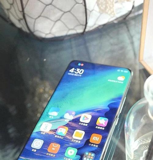 小米11同档次屏幕的用途是什么？性能特点有哪些？