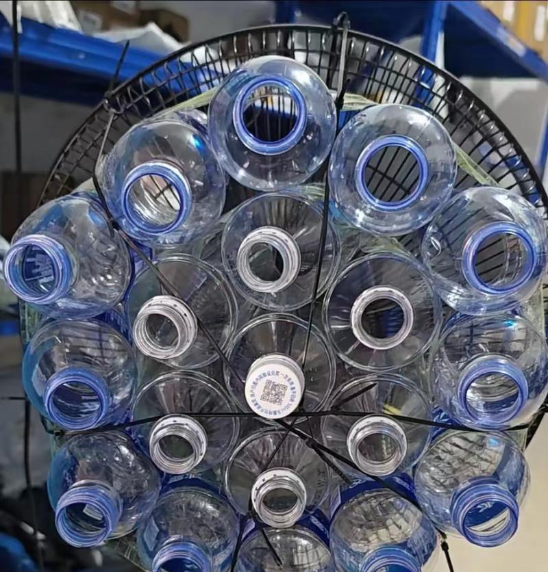 在电风扇上放冰水会有什么效果？
