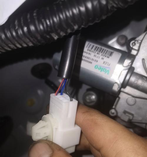 汽车中央网关模块插头接法是什么？