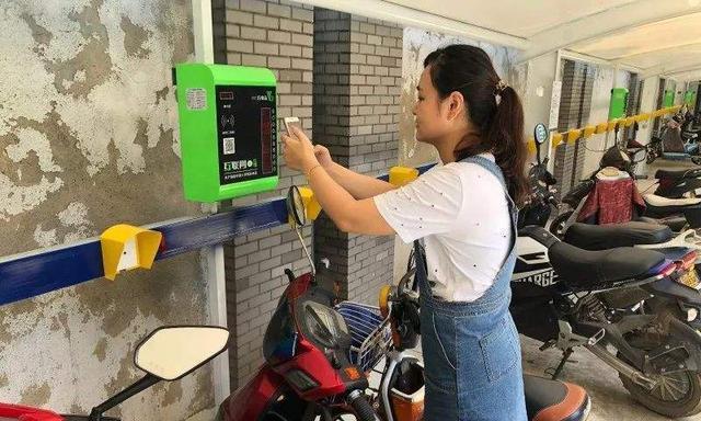 电表接电车充电器的正确方法是什么？