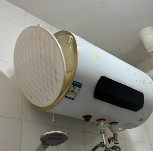 带有插头的热水器是什么型号？这种热水器有什么特点？