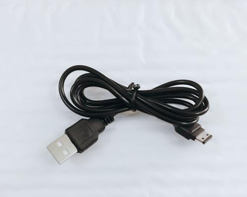老人机通用充电器插头的名称是什么？如何选择合适的插头？