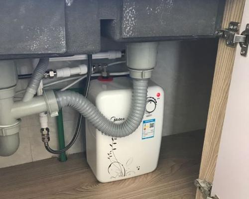 公司厨房热水器操作流程是怎样的？使用中应注意哪些问题？