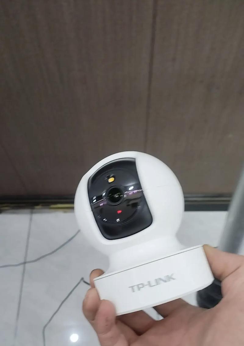 监控摄像头连接手机v720步骤？