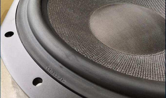 改装低音炮有哪些风险？为什么专家不推荐？
