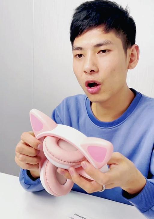 蓝牙耳机黄灯闪烁代表什么？解决方法是什么？