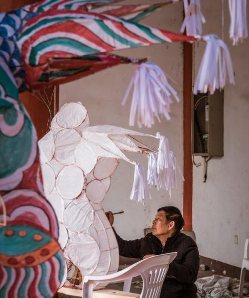 佳能相机拍摄舞龙的技巧是什么？