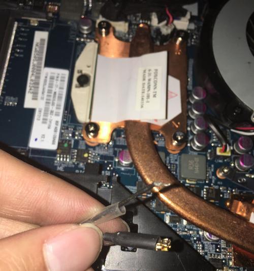 无线网卡天线如何安全拆卸？